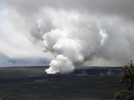 Volcano venting in Volcanoes National Park